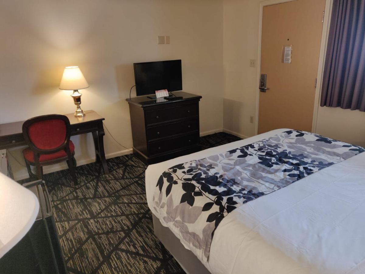 Skyline Motor Inn Cody Buitenkant foto