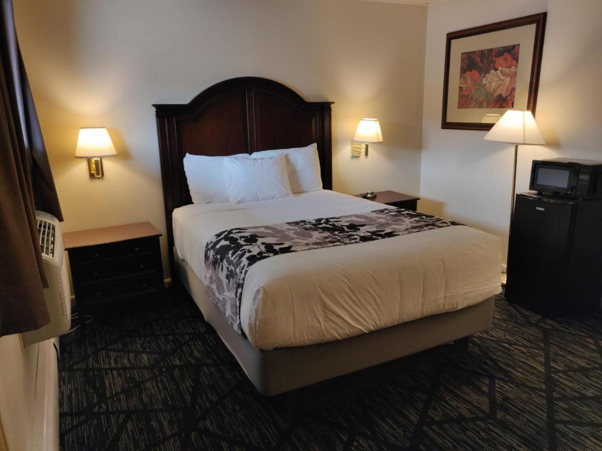 Skyline Motor Inn Cody Buitenkant foto