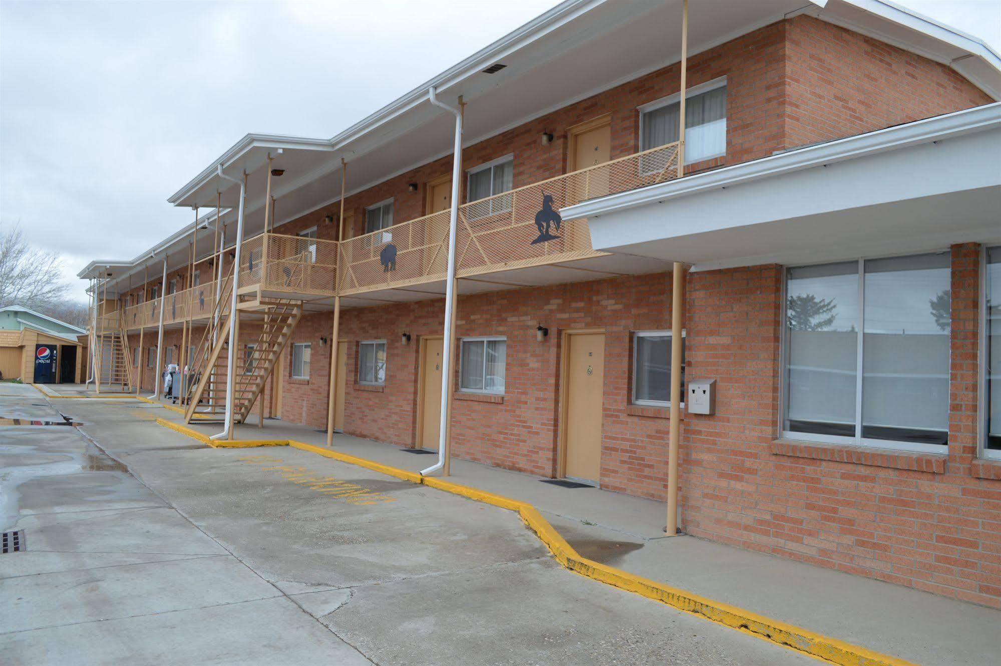 Skyline Motor Inn Cody Buitenkant foto